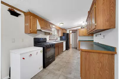 46 S Delmar Court, Hebron, IN 46341 - Photo 8