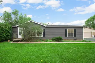 46 S Delmar Ct, Hebron, IN 46341 - Photo 2