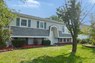 605 Pierce Ave, Dyer, IN 46311 - Photo 2