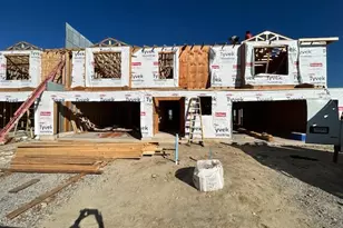 9561 E Luebcke Ln E, Crown Point, IN 46307 - Photo 2