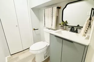 1310 W 61st Pl, Merrillville, IN 46410 - Photo 14