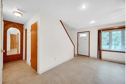 637 Old Forge Road, Valparaiso, IN 46385 - Photo 6