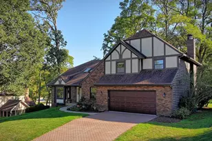 512 Camden Ct, Valparaiso, IN 46385 - Photo 1