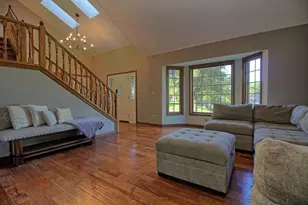 512 Camden Ct, Valparaiso, IN 46385 - Photo 4