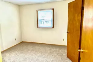 7809 Chase St, Merrillville, IN 46410 - Photo 12