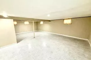 7809 Chase St, Merrillville, IN 46410 - Photo 18