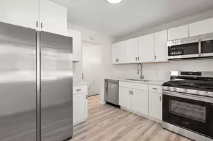 654 Cheyenne Dr, Lowell, IN 46356 - Photo 4