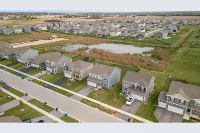 10453 Privet Drive, Crown Point, IN 46307 - Photo 4