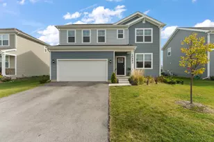 10453 Privet Dr, Crown Point, IN 46307 - Photo 2