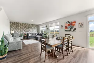 10453 Privet Dr, Crown Point, IN 46307 - Photo 14