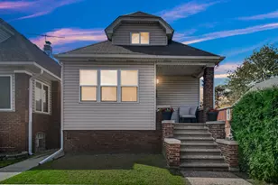 1422 Roberts Ave, Whiting, IN 46394 - Photo 2