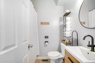 1422 Roberts Ave, Whiting, IN 46394 - Photo 22