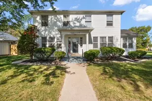 63 Kenwood St, Hammond, IN 46324 - Photo 1