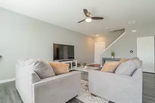 425 Briarwood Ln, Lowell, IN 46356 - Photo 6