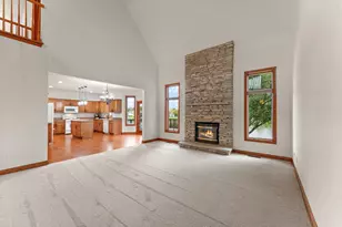 10700 Martinique Ln, Crown Point, IN 46307 - Photo 16