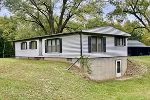 763 W 900 S, Hebron, IN 46341 - Photo 2