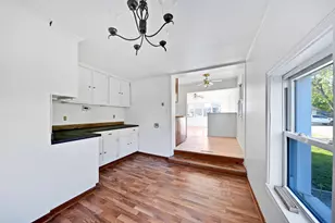 621 S Washington St, Hobart, IN 46342 - Photo 10