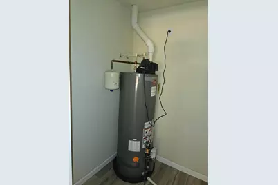 1528 S Woodland Avenue, Michigan City, IN 46360 - Photo 14