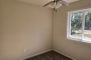 1528 S Woodland Ave, Michigan City, IN 46360 - Photo 8