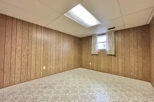 5361 Pierce St, Merrillville, IN 46410 - Photo 14