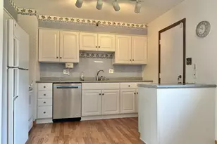 5361 Pierce St, Merrillville, IN 46410 - Photo 6