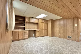 5361 Pierce St, Merrillville, IN 46410 - Photo 16