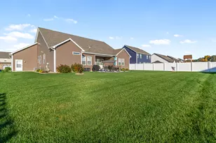 1755 Imperial St, Hobart, IN 46342 - Photo 4