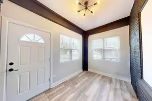 1379 Roosevelt Pl, Gary, IN 46404 - Photo 4