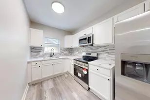 1379 Roosevelt Pl, Gary, IN 46404 - Photo 18