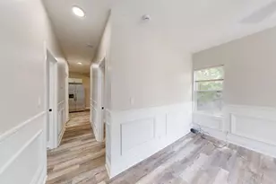 1379 Roosevelt Pl, Gary, IN 46404 - Photo 8