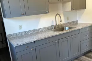 511 S Wayne St, Gary, IN 46403 - Photo 4