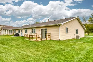 3721 Sandalwood Dr, Highland, IN 46322 - Photo 14