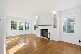 306 Holton Ridge, Crown Point, IN 46307 - Photo 4