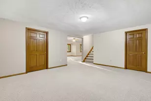 7674 E Potato Hole Ct, New Carlisle, IN 46552 - Photo 32