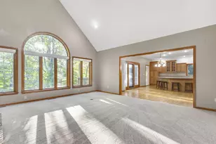 7674 E Potato Hole Ct, New Carlisle, IN 46552 - Photo 2