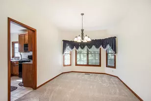 4951 N Meadow Ct, La Porte, IN 46350 - Photo 10