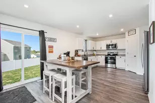 882 Argyle Ct, Chesterton, IN 46304 - Photo 8