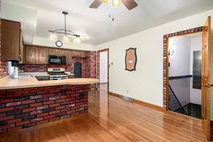 7232 W Lynwood Dr, Michigan City, IN 46360 - Photo 8