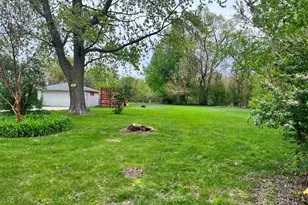 8959 Lawndale St, Highland, IN 46322 - Photo 4