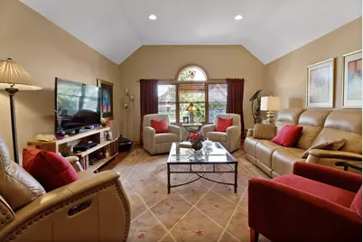 10400 Doubletree Drive S, Crown Point, IN 46307 - Photo 8