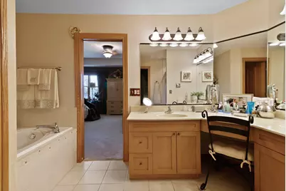 10400 Doubletree Drive S, Crown Point, IN 46307 - Photo 18