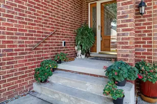 10400 Doubletree Dr S, Crown Point, IN 46307 - Photo 4