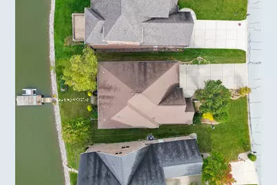 10400 Doubletree Drive S, Crown Point, IN 46307 - Photo 34