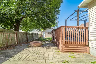 2512 White Oak Ave, Whiting, IN 46394 - Photo 22