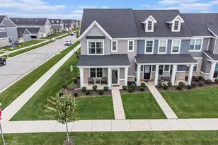 1053 E 117th Ln, Crown Point, IN 46307 - Photo 2