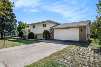 1803 W 95th Court, Crown Point, IN 46307 - Photo 2