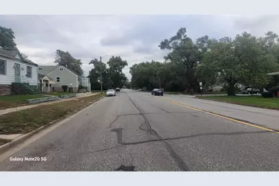 824 E 15th Avenue, Gary, IN 46407 - Photo 4