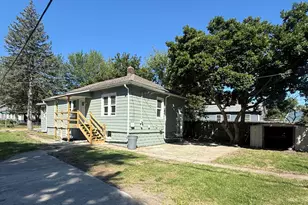 1930 Tennessee St, Michigan City, IN 46360 - Photo 4