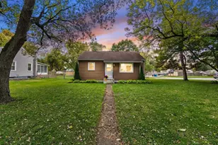 221 Cedar St, Crown Point, IN 46307 - Photo 1