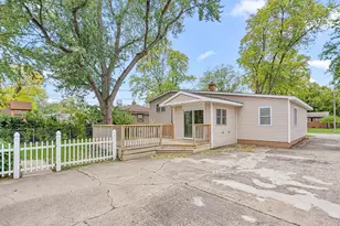 8035 Kooy Dr, Munster, IN 46321 - Photo 18